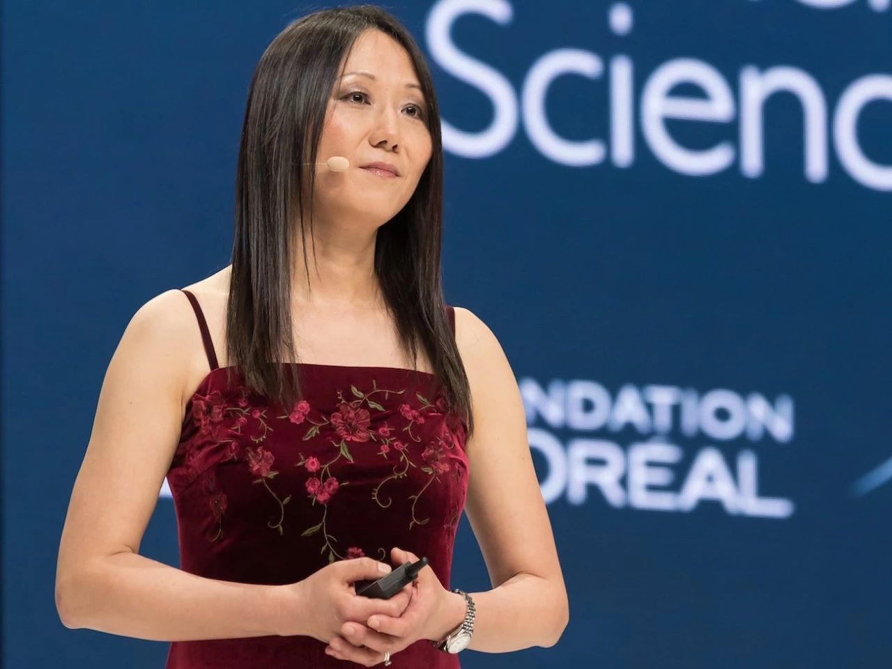 她曾深陷“诺奖级”学术丑闻，潜心耕耘靠人造皮肤爬回巅峰