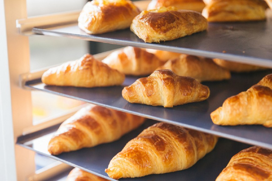 牛角酥怎么做好吃又脆,酥皮制作牛角包