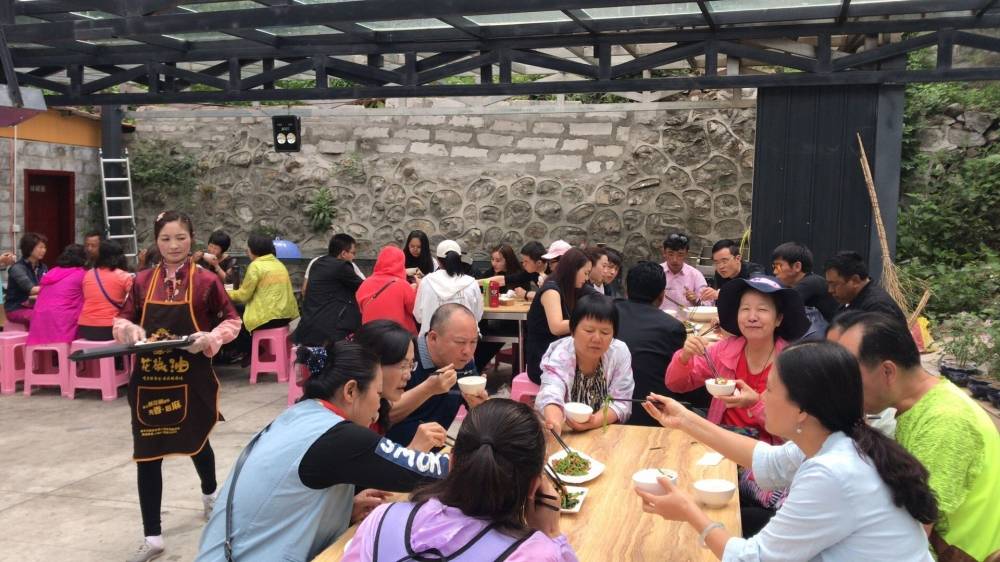 康巴兄弟自驾游路线,康巴兄弟连雪梅