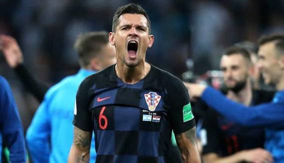 克罗地亚喝红牛,克罗地亚球员洛夫伦红牛