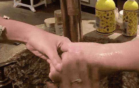 最好用的身体磨砂膏推荐,真正能去鸡皮疙瘩的磨砂膏测评