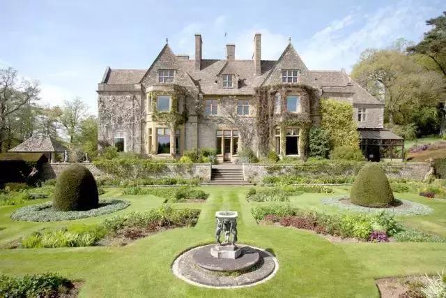 梅西c罗欧冠别墅,梅西内马尔c罗豪宅