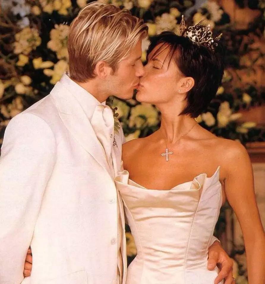 老公出轨被小三吸引走怎么办,老公出轨小三被妻子女儿发现