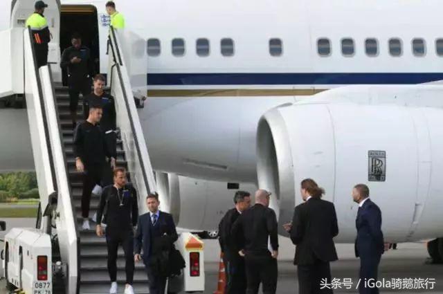 世界杯球队到达赛场,世界杯是要坐飞机去参赛地点吗