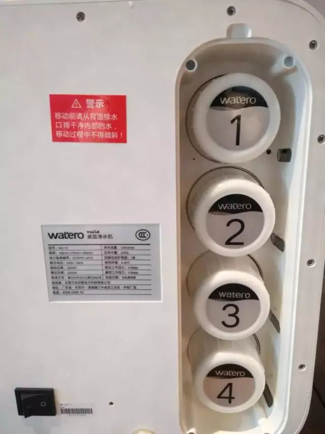 每天8杯水喝到眼瞎,每天8杯水皮肤会怎么样