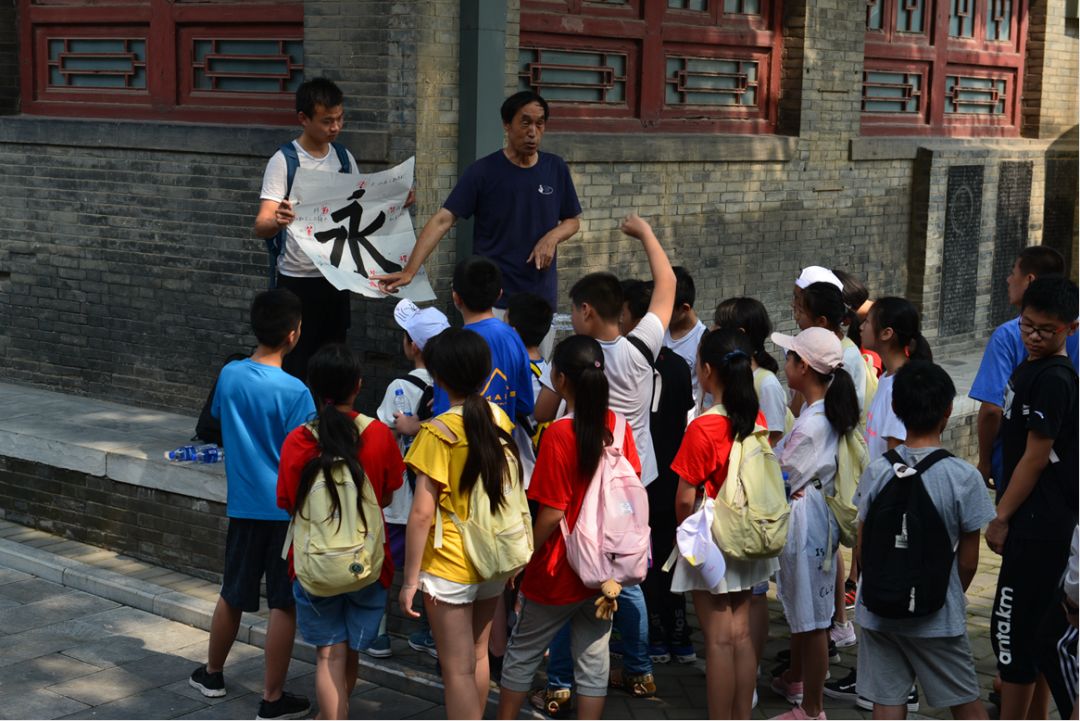 碑林怎么读,碑林的读音