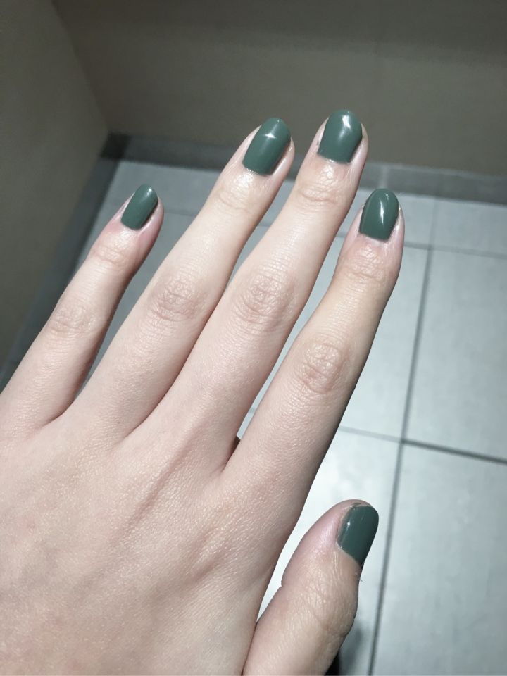 指甲油怎么涂才美丽又亮,适合一年四季都可以涂的指甲油