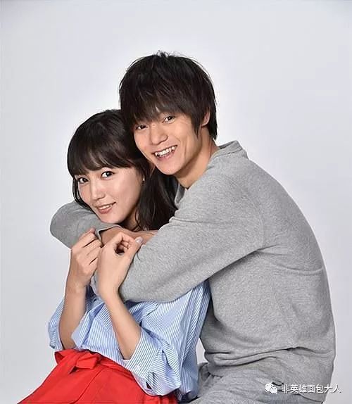 女王爱上男主日漫,女王爱上小伙印度剧