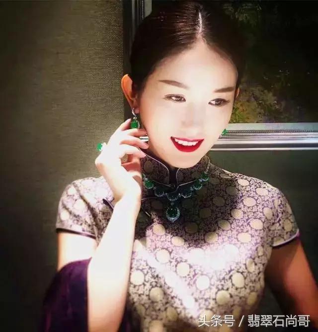 刚买的新翡翠手镯应该怎样保养,怎样保养翡翠手镯才能更通透