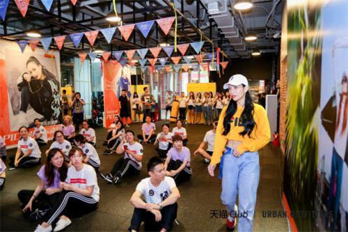 urbanoutfitters璐墿鍒嗕韩,urbanoutfitters娣卞湷