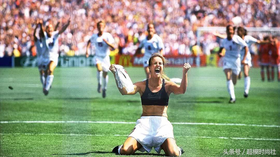 苏巴西奇门将退役感人瞬间,足坛奇迹现场