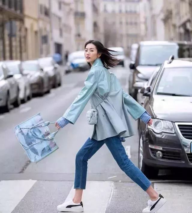 不get一件pvc单品，还怎么愉快的做彼此的塑胶姐妹花？