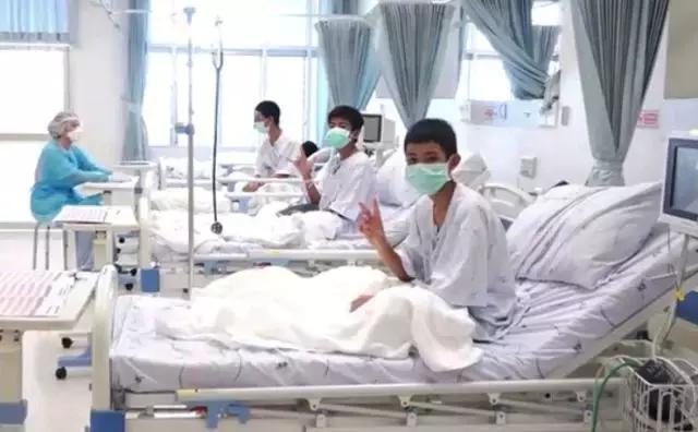 泰国足球队已获救纪录片,泰国足球队被发现时的视频