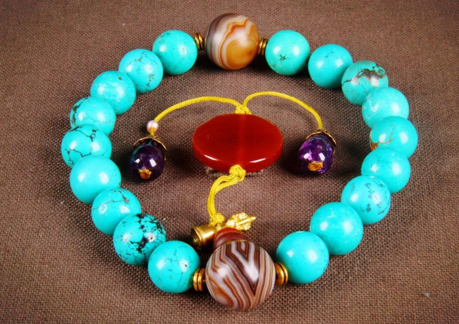 绿松石有色差是正常的吗怎么处理,绿松石戒面色差大是什么原因