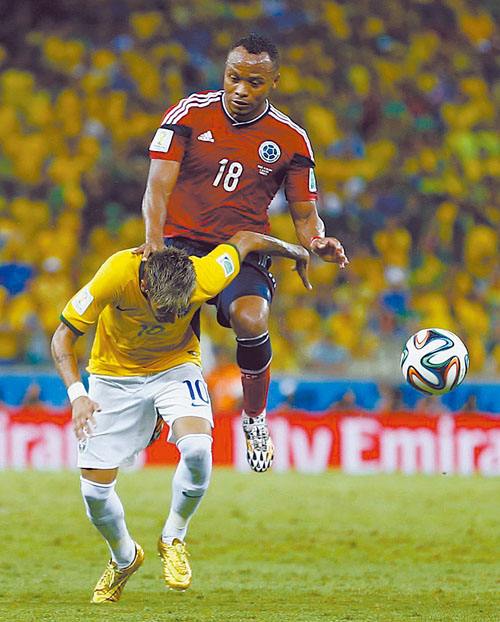 足球篮球哪个更有观赏性,足球篮球哪个激烈