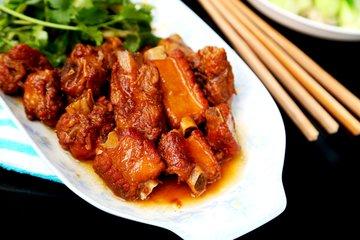 红烧排骨快速软烂的秘诀,红烧排骨不上色的秘诀