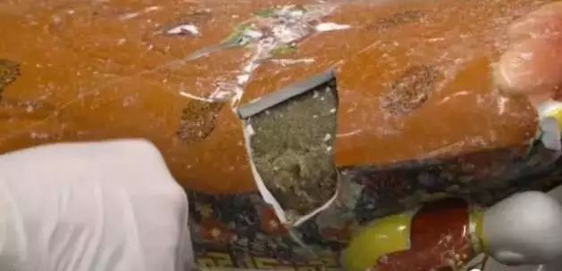 出国帮人带东西的后果,个人出国旅游跨境遇到的问题