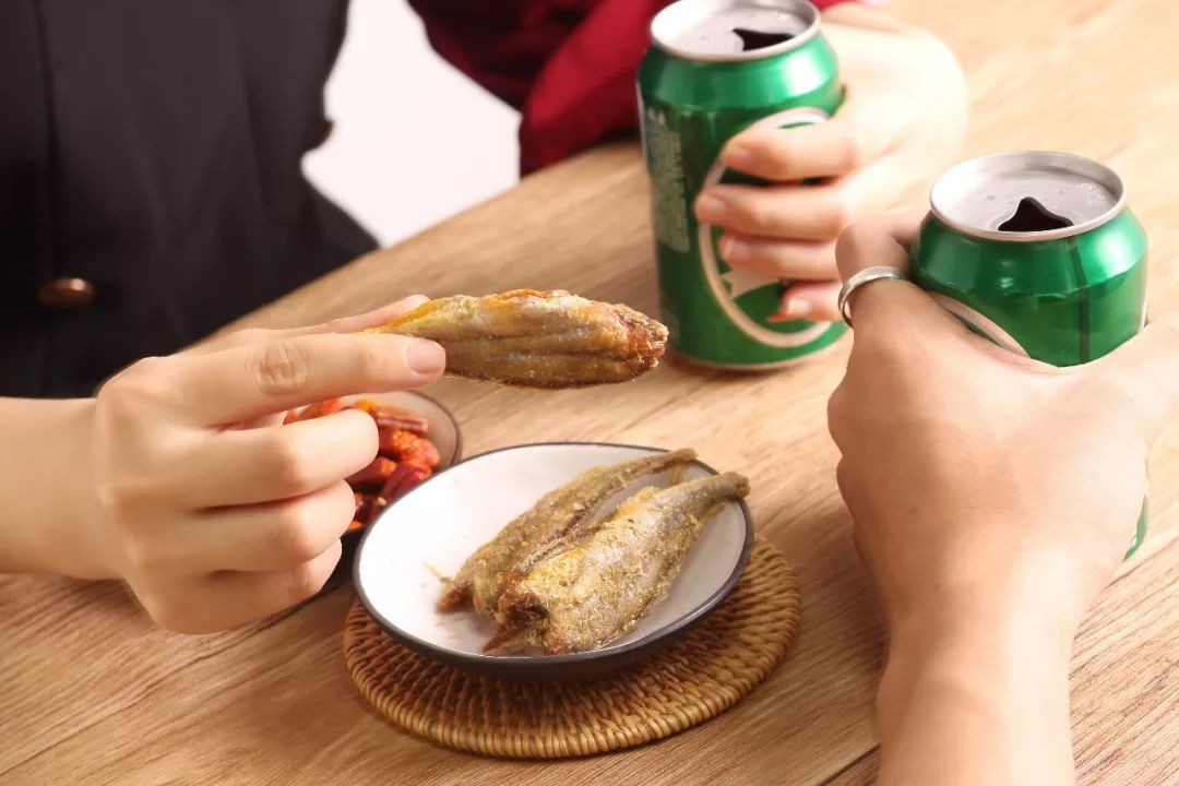 鱿鱼、鱼骨粒……LOHAS编辑部为什么吃零食吃到停不下来？