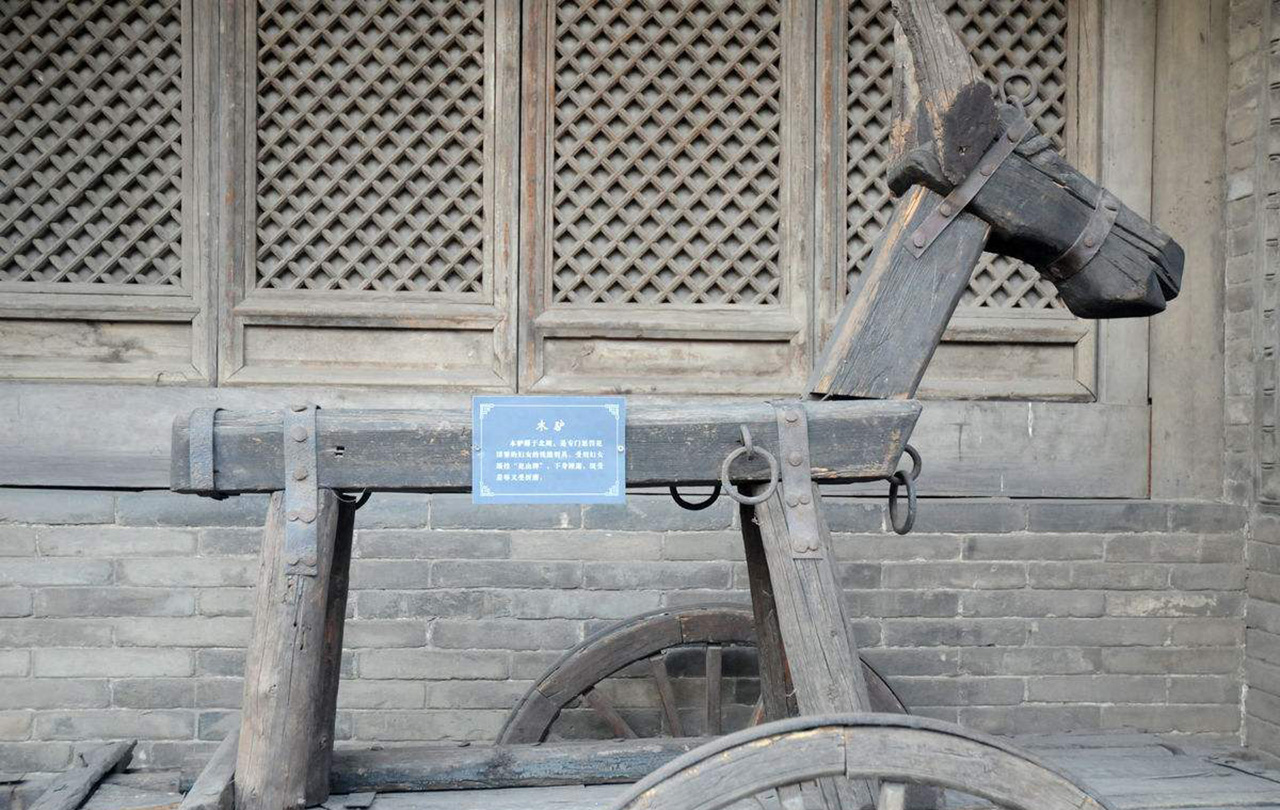 唯一死于木驴的人，临死前让儿子拼死*仇报**，成就了世界史最大帝国