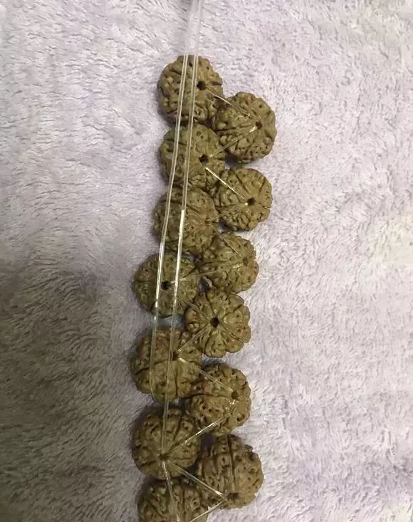 金刚缝隙里白筋怎么清理,金刚纹路太深刷不到怎么办