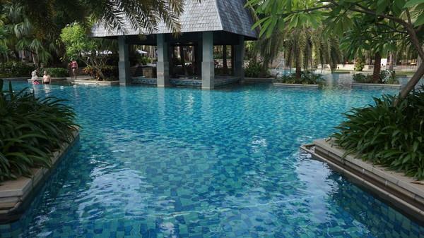 一个人的旅行由风决定,一个人的旅行头像