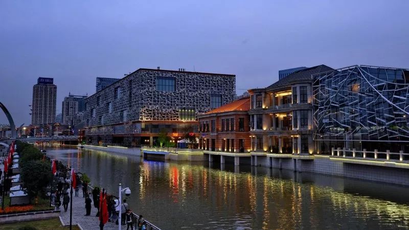 坐着地铁去旅行｜武汉地铁4号线吃喝超全攻略！