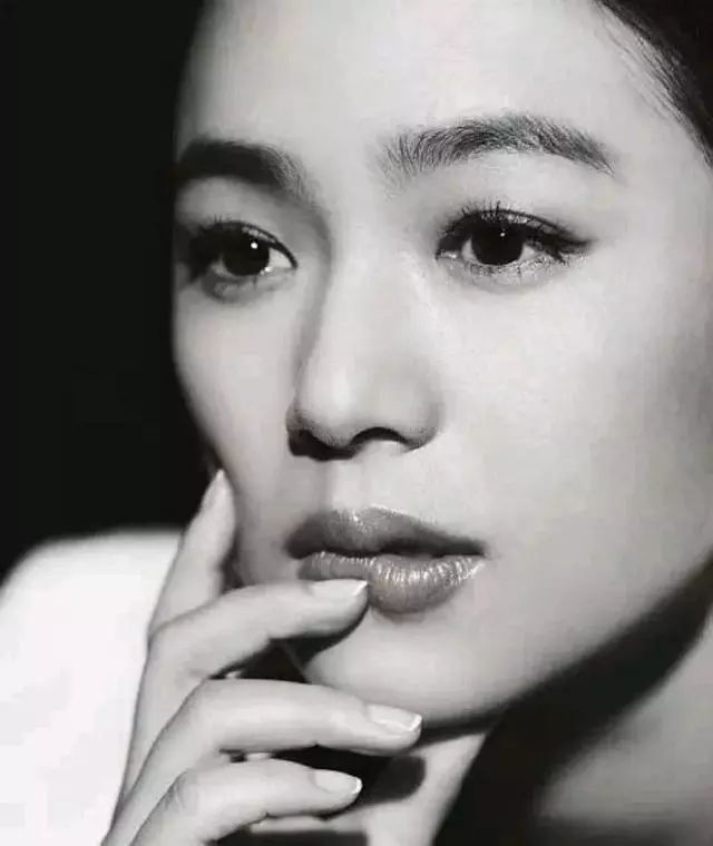 周韵时装采访,高端访谈周韵