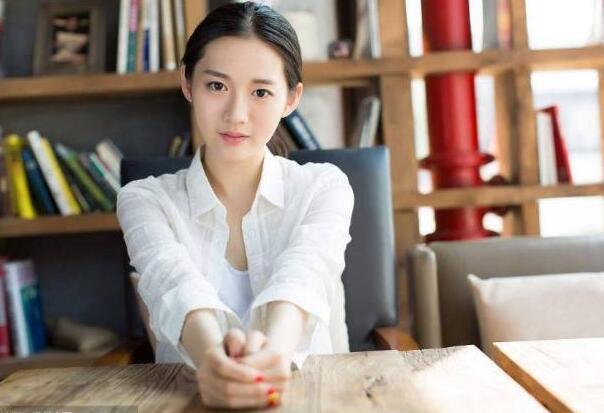 面试官说要和老板沟通怎么回复,面试与老板高情商沟通技巧