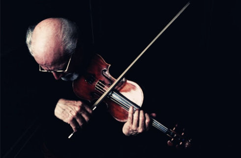 小提琴弓的指法,小提琴拿弓入门指法图解