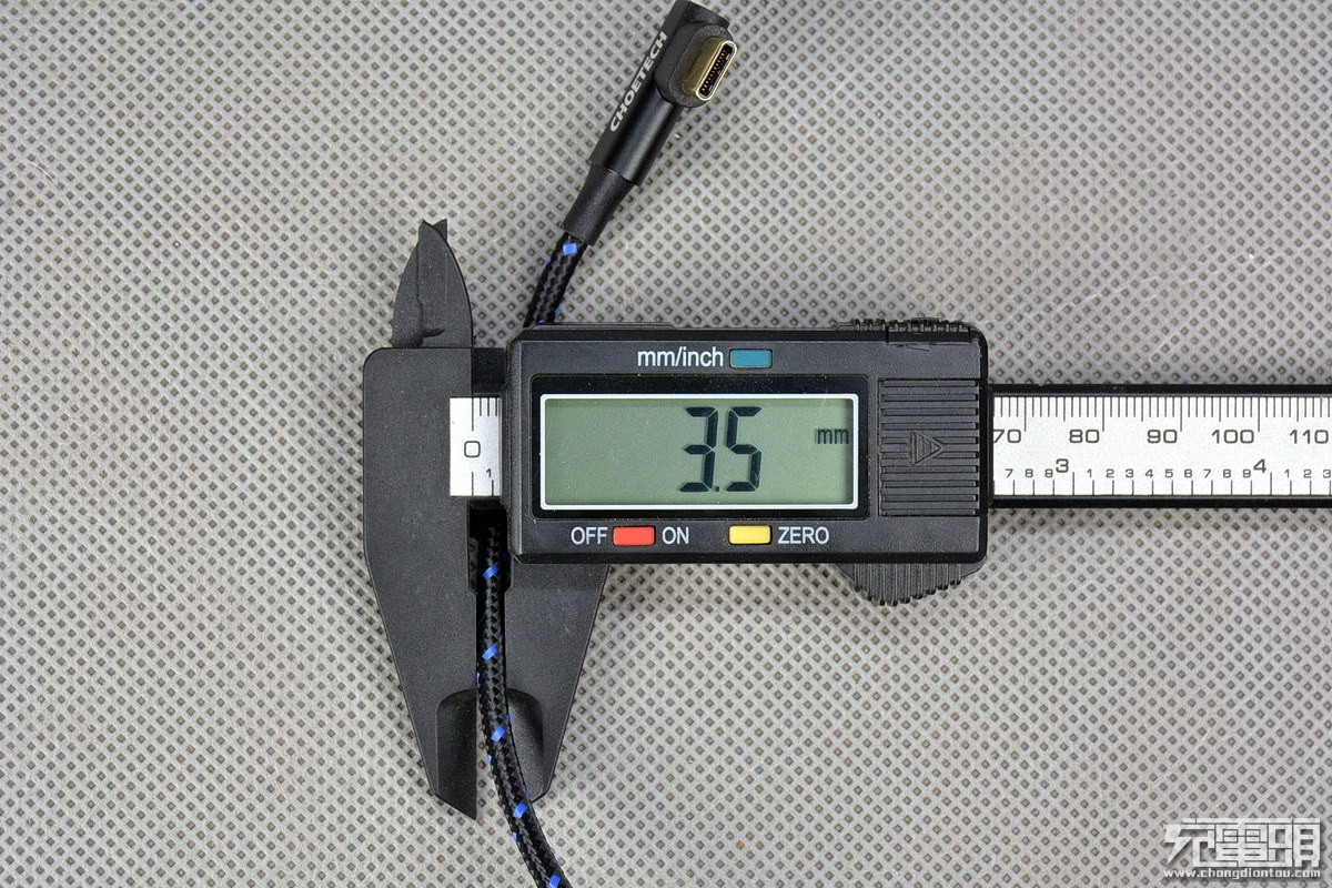 如何将手机屏幕投到显示屏上,手机怎么直接投到显示屏