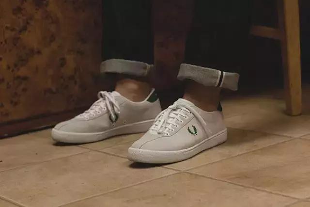 夏天不热小白鞋怎么穿舒服,夏天怕热穿什么鞋子好呢