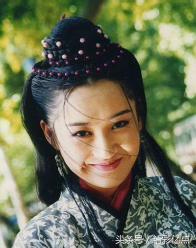 《邪不压正》，最大的看点竟是她的翘臀