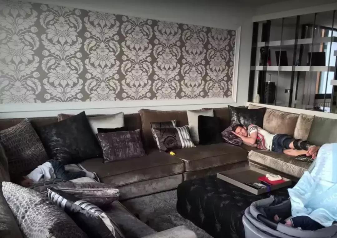 c罗和梅西的家,c罗梅西贝克汉姆豪宅对比