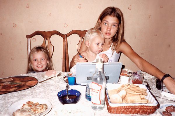 LV太子妃代言的艾格女装,为什么会卖给东莞老板周进国