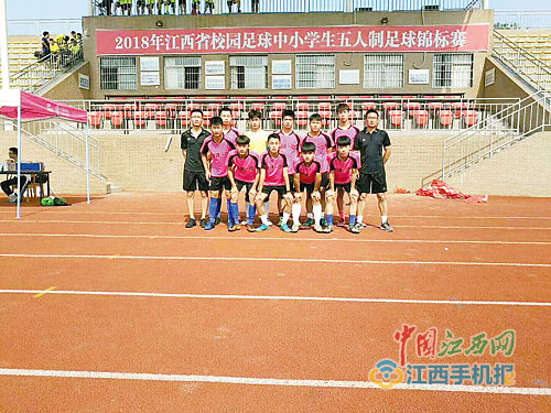 留守儿童心中的梦想,留守小孩的篮球梦