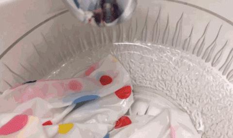 衣服又黄又脏,衣服又脏又油怎么办