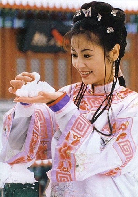 明星颜值变化杨幂,哪些明星整牙后变化巨大