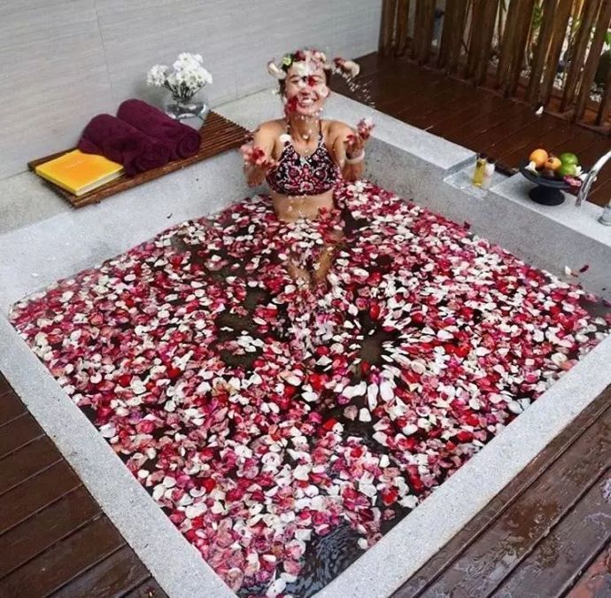 巴厘岛买什么口红便宜,巴厘岛旅游攻略住宿价格