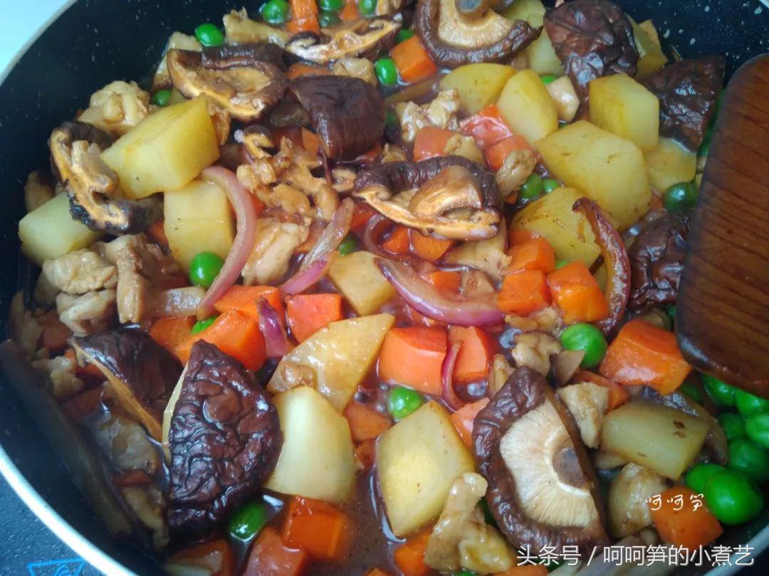 香菇腊味鸡肉饭,香菇胡萝卜焖鸡的做法大全家常