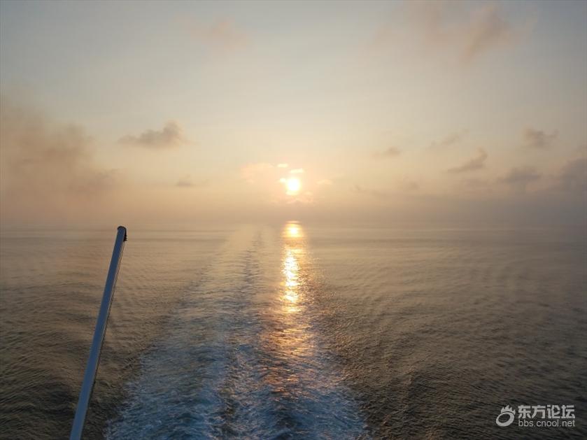 坐奢华游轮什么感受？房间就像漂在海上量子号游记！