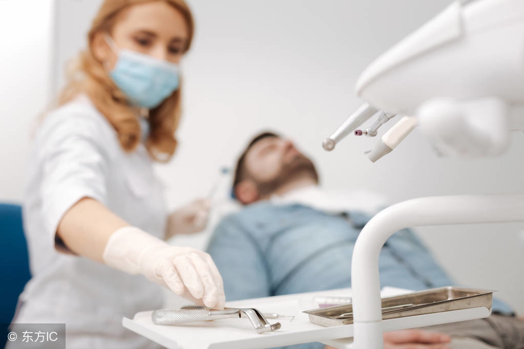 拔牙后牙床会松吗,拔牙后牙齿松了后面会恢复吗