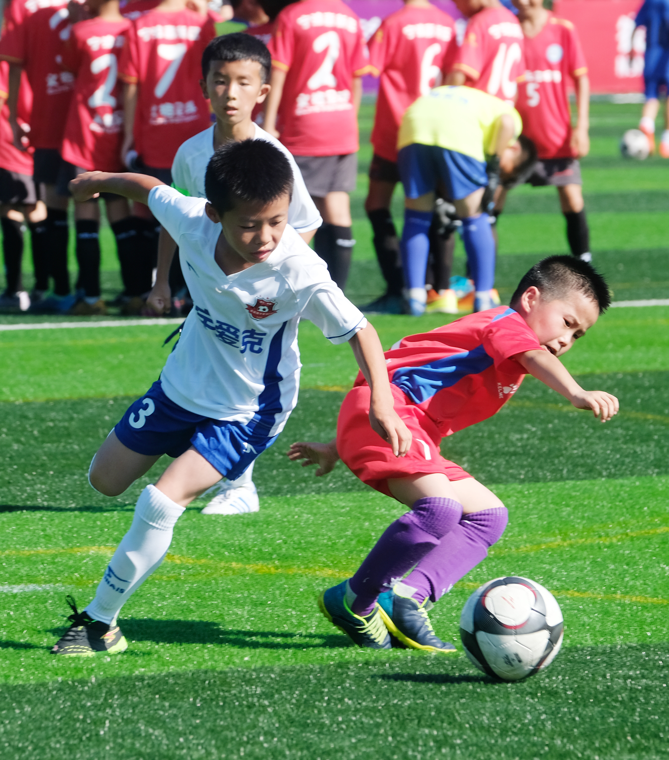 踢出未来宁波小甬超联赛拉开战幕推动青少年足球的普及和推广