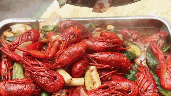 小龙虾夜宵美食最近最火爆的,小龙虾永恒之巅