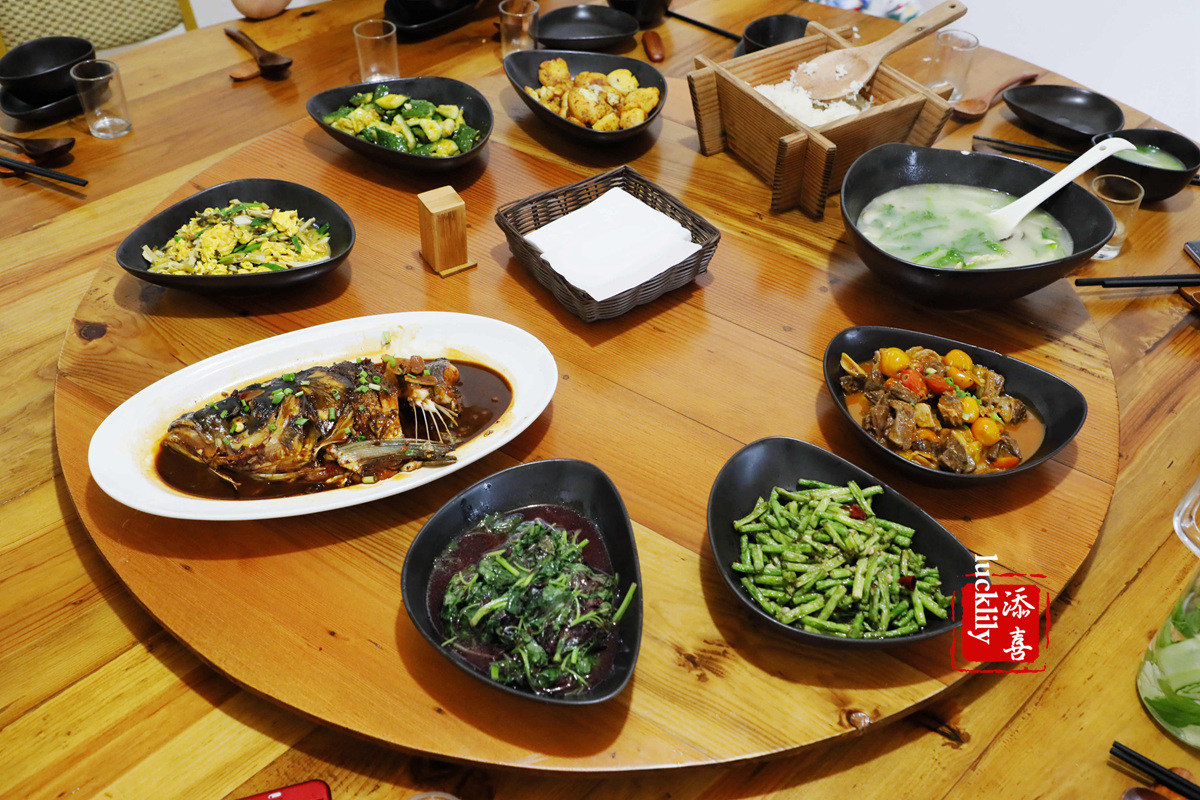 义远农场亲子探险露营：帐篷、萤火虫、足球冰淇淋、竹水枪、采摘