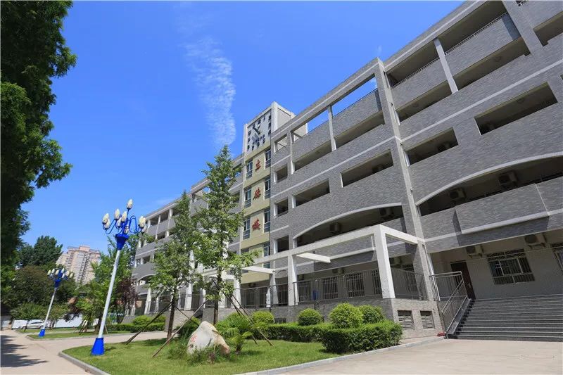 西安85中校园,西安市第85中学