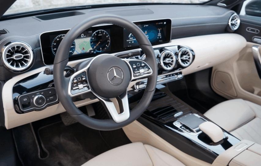 奔驰第一代4系,奔驰a级2023款深度评测