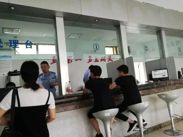 18岁少女被骗到国外当苦力,18岁女生打工被骗