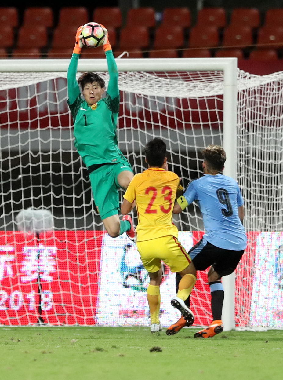 江苏苏宁足球队齐雨熙,苏宁u19国青队