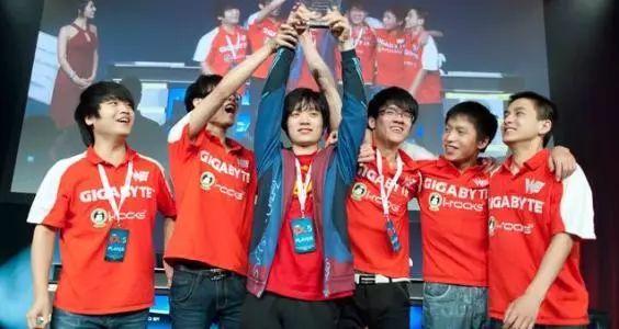 法国队最丑陋的上半场,法国队被吐槽