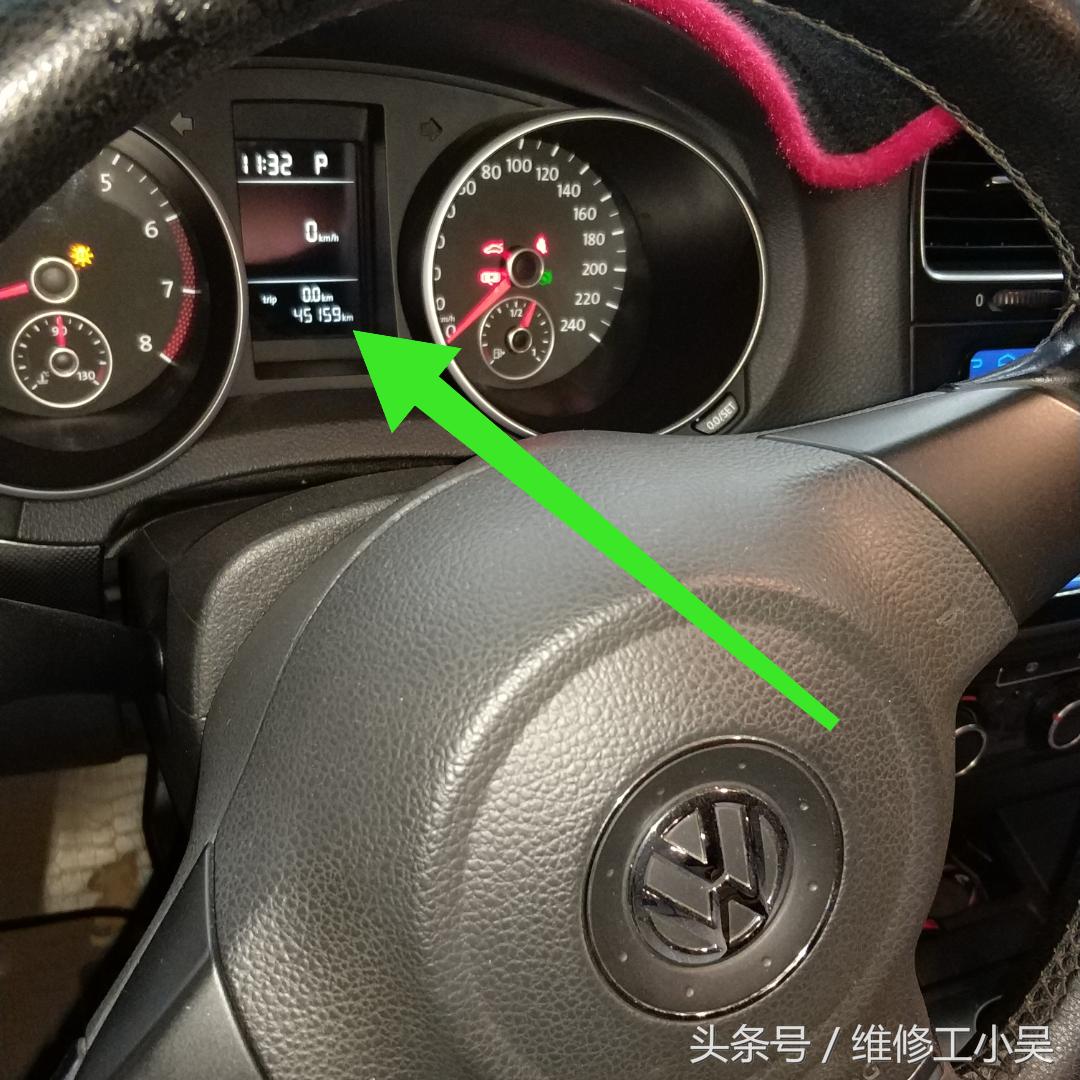 5000公里机油灯亮,大众机油灯亮了要怎样消掉